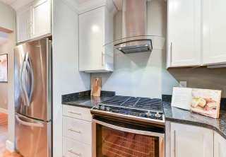 1918-S-Pollard-St-Arlington-VA-small-014-31-DSC-9552-3-4-5Natural01-666x444-72dpi