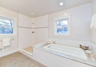 1918-S-Pollard-St-Arlington-VA-small-040-39-DSC-9656-7-8-9Natural01-666x444-72dpi